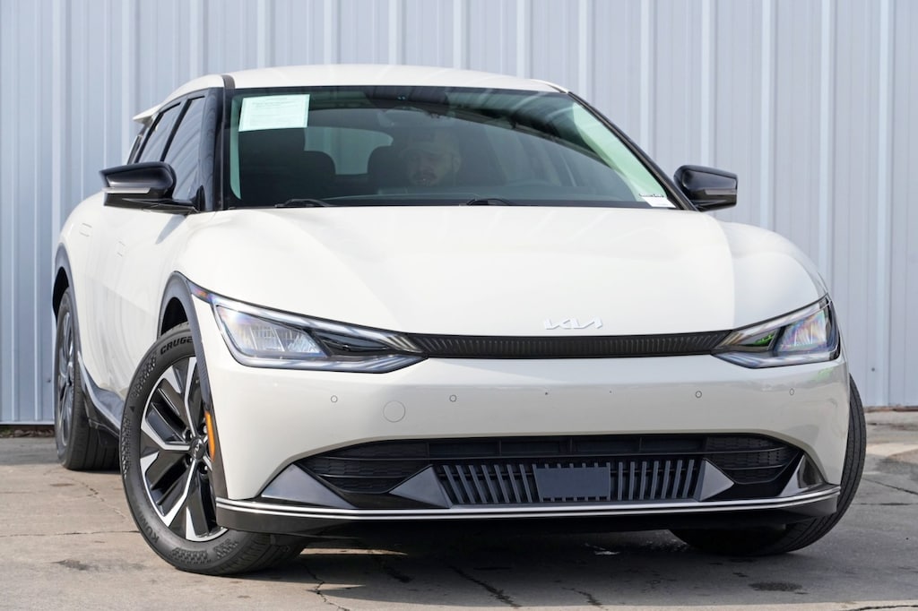 Used 2022 Kia EV6 Wind SUV