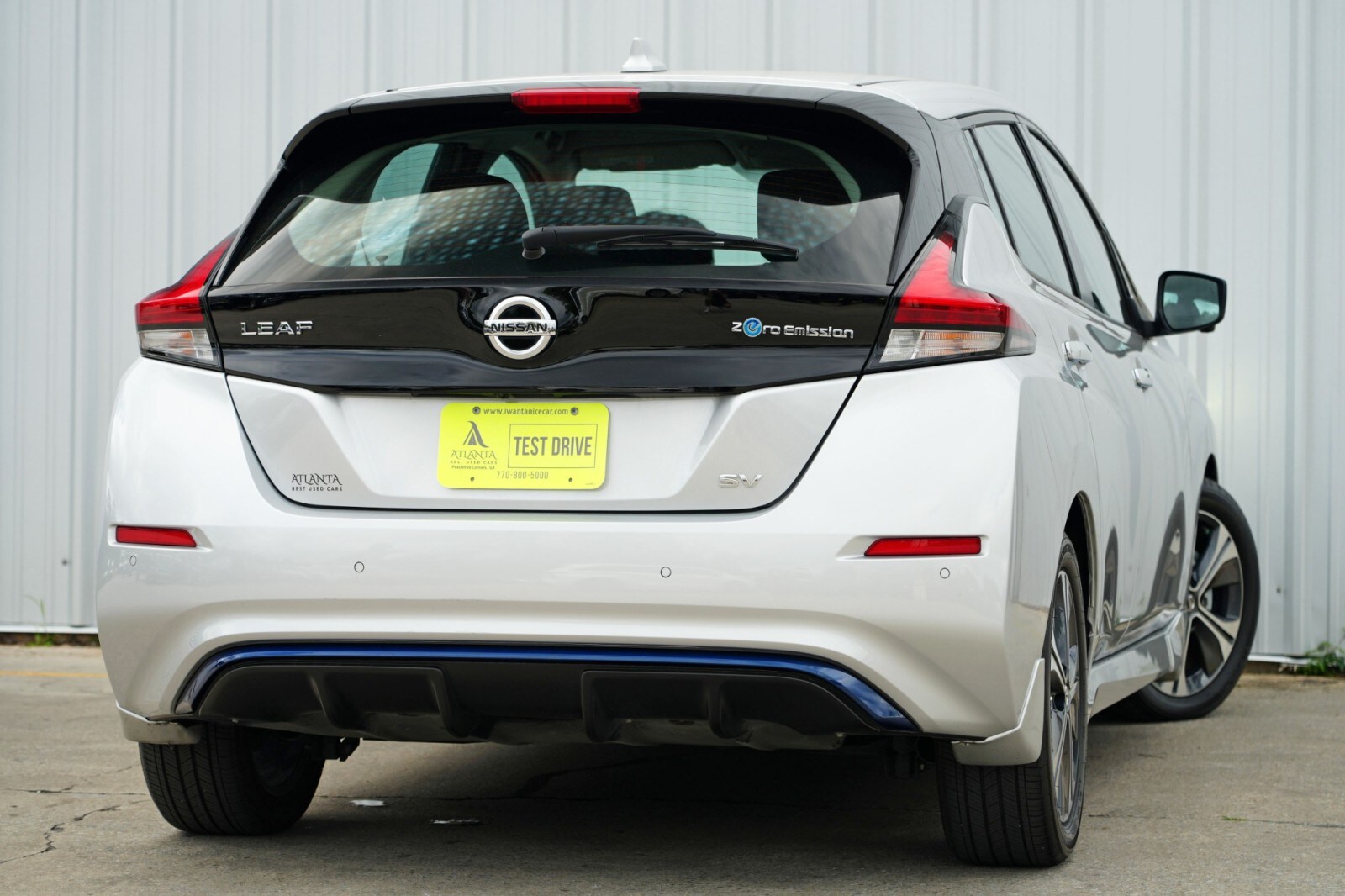 2022 Nissan Leaf SV photo 3