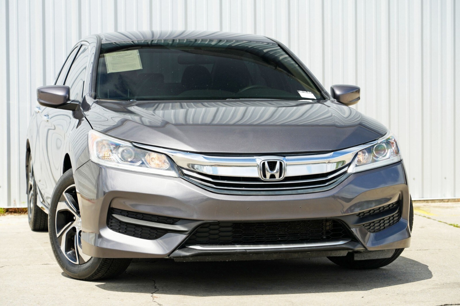 2017 Honda Accord LX photo 2