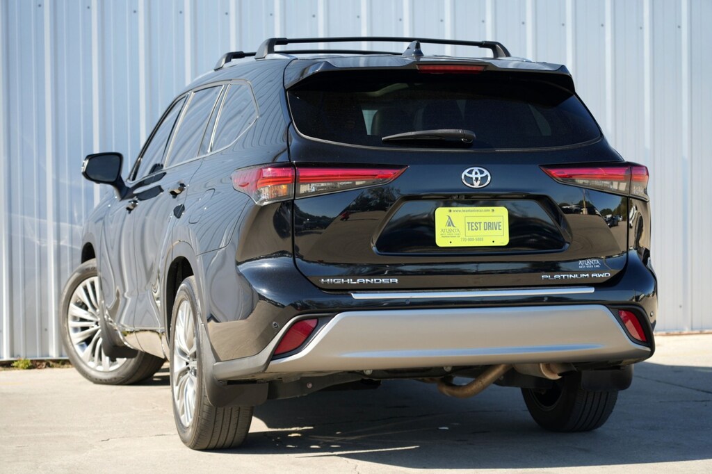 Used 2023 Toyota Highlander Platinum SUV