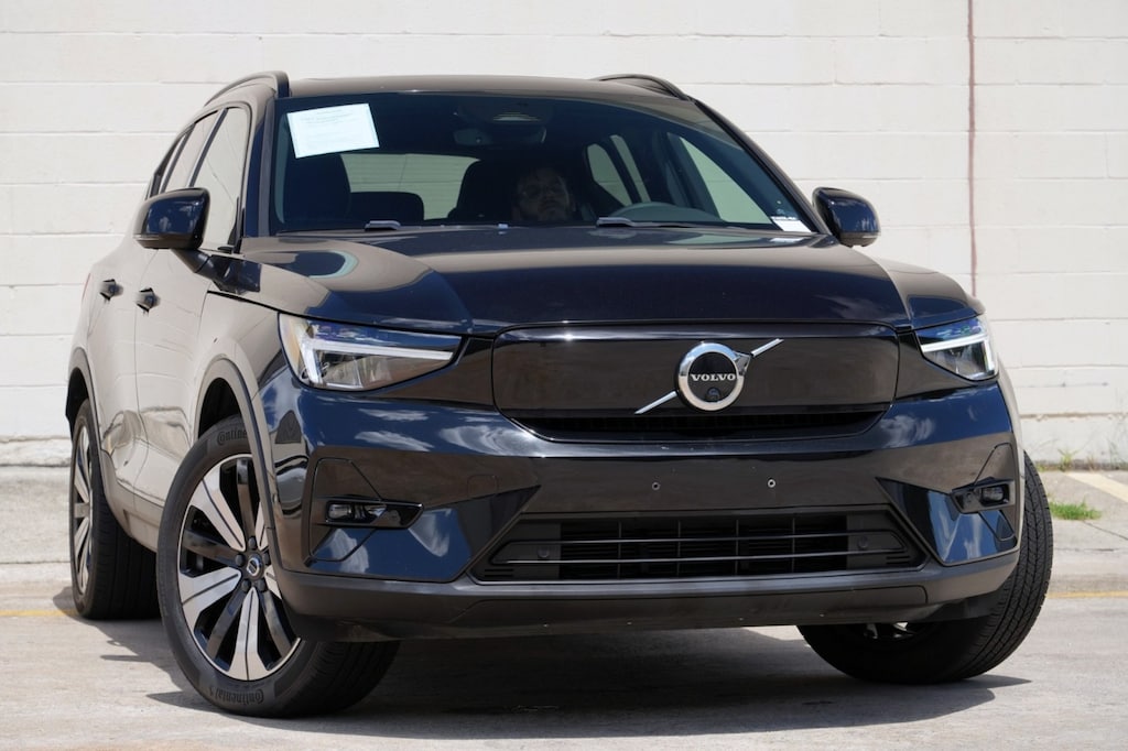 Used 2023 Volvo XC40 Recharge Pure Electric Plus SUV