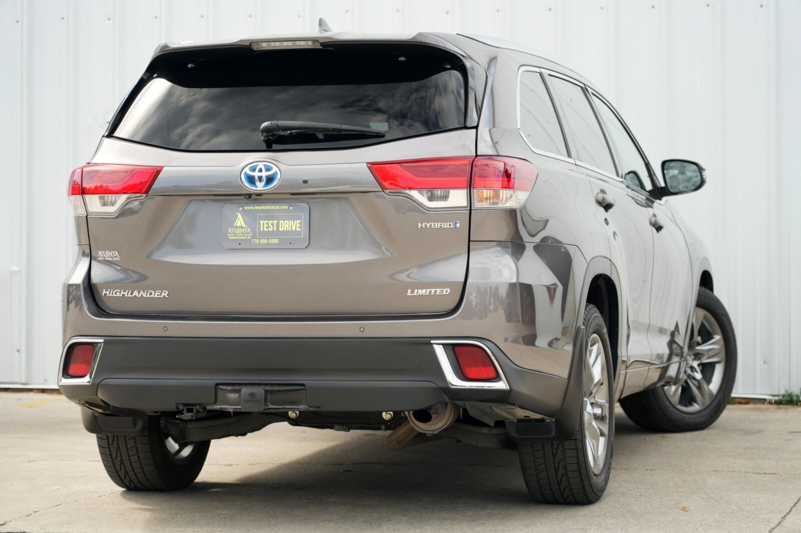 2018 Toyota Highlander Limited Platinum Hybrid photo 3