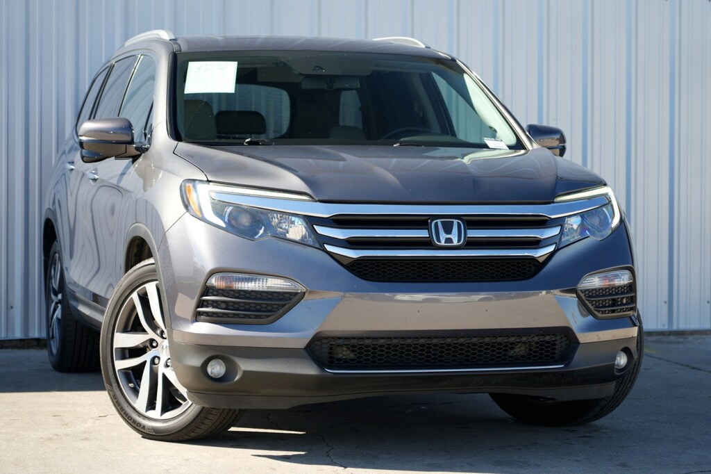Used 2017 Honda Pilot Touring SUV