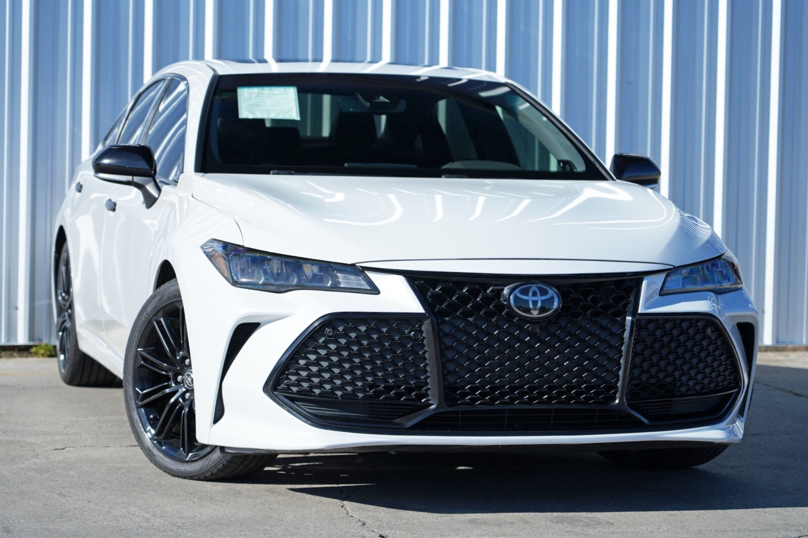 2021 Toyota Avalon XSE photo 2