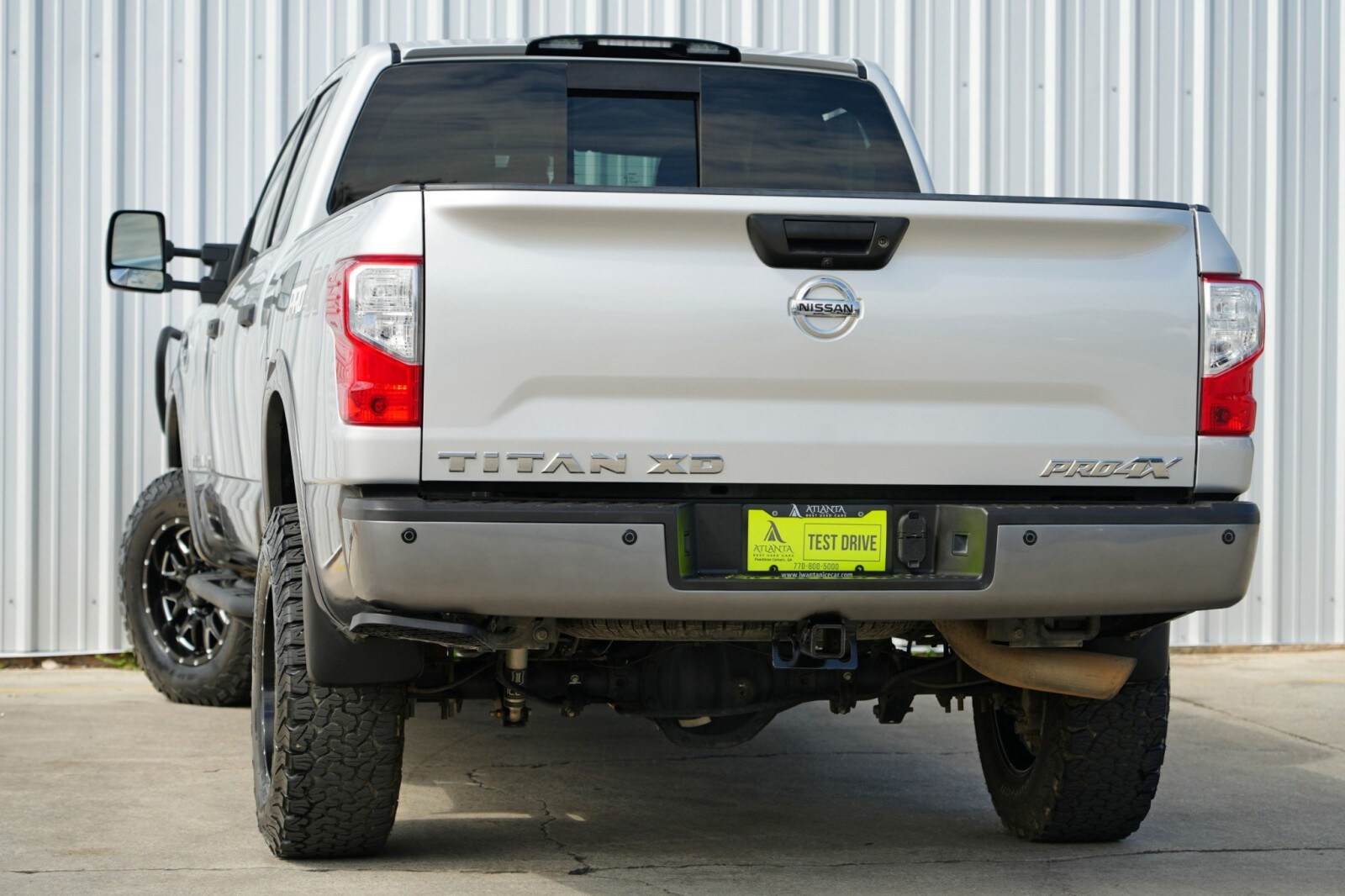 2019 Nissan Titan PRO-4X photo 3