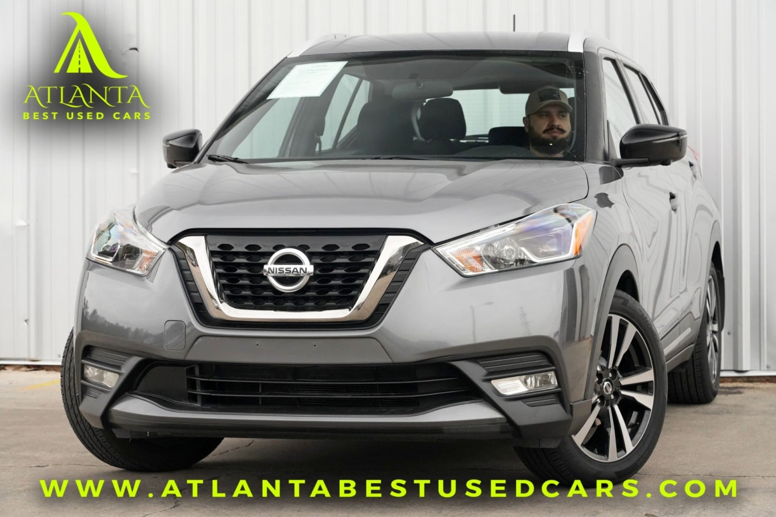 2018 Nissan Kicks SR's photo