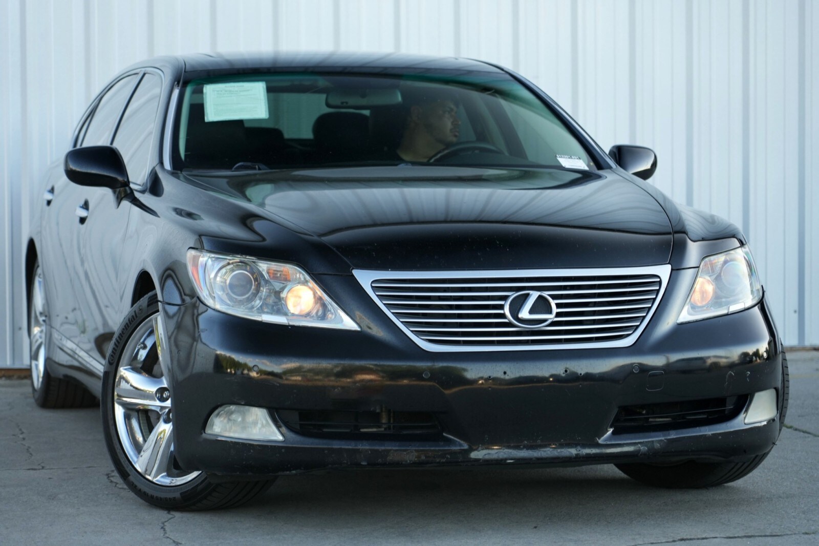 2007 Lexus LS 460 Luxury photo 2