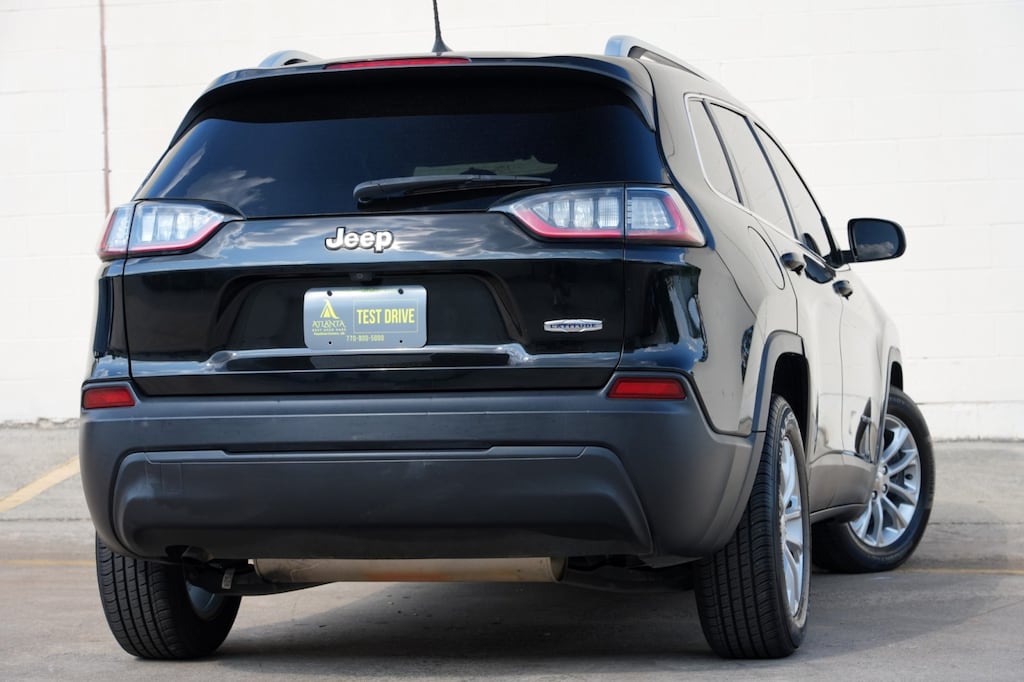 Used 2019 Jeep Cherokee Latitude SUV