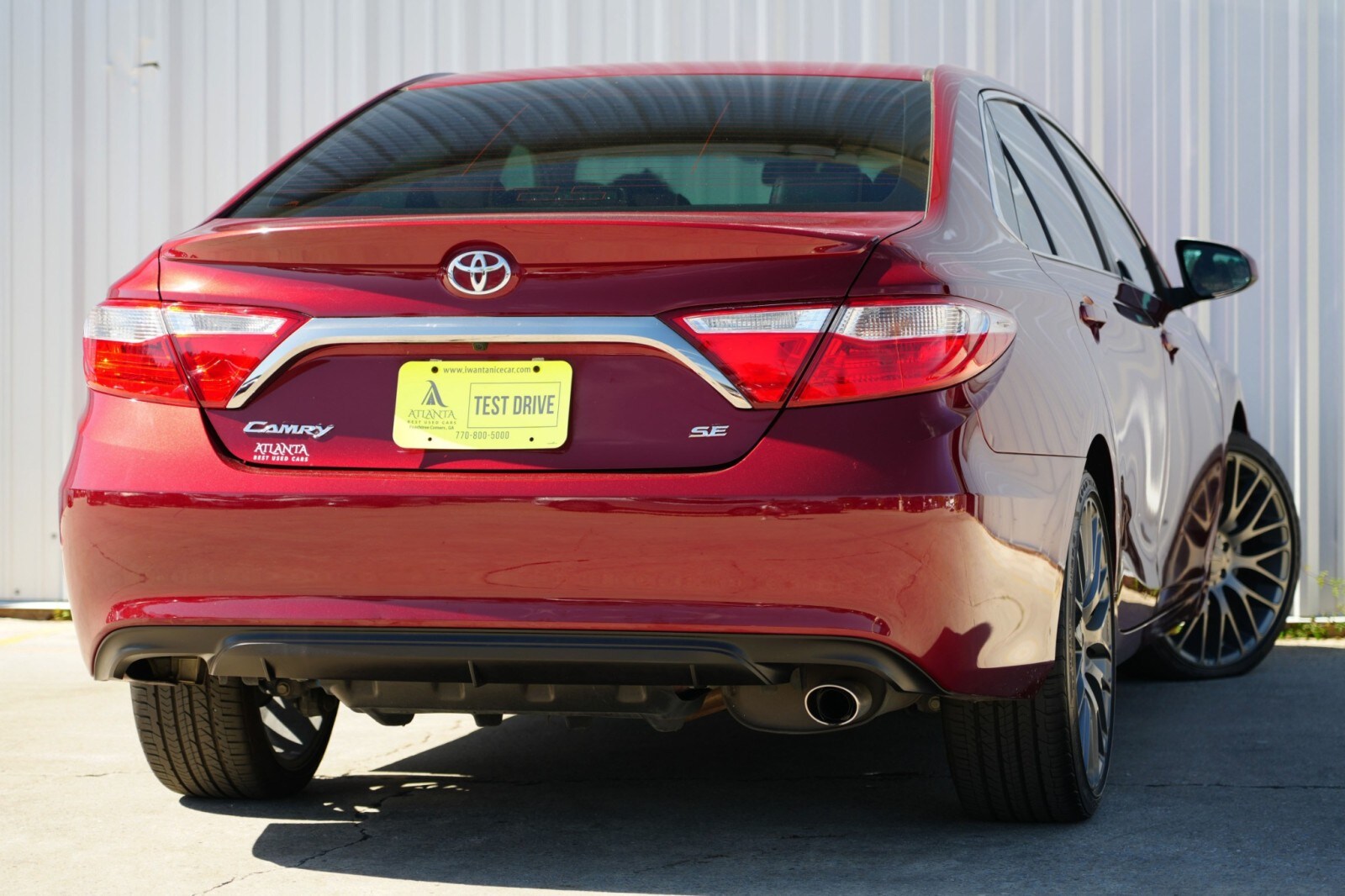 2017 Toyota Camry XLE XSE photo 3