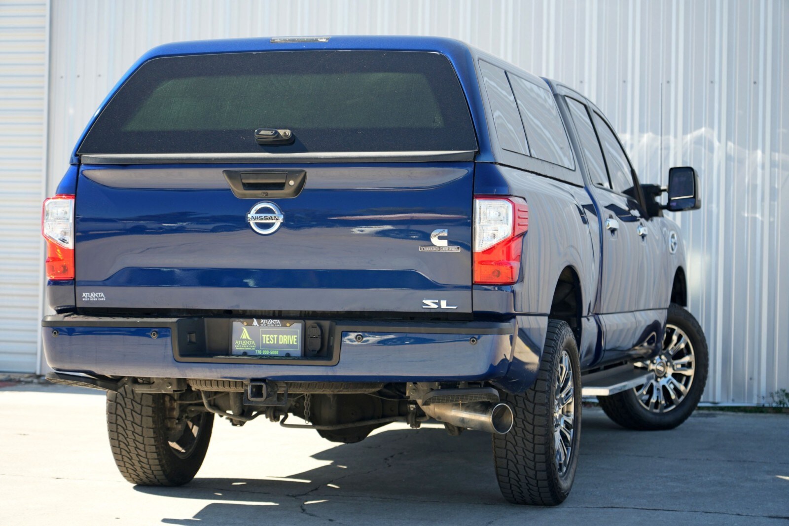 2016 Nissan Titan SL photo 2