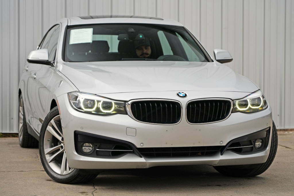 Used 2017 BMW 330i 330i xDrive w/ Tech, Premium & Driving Assist Plus Gran Turismo