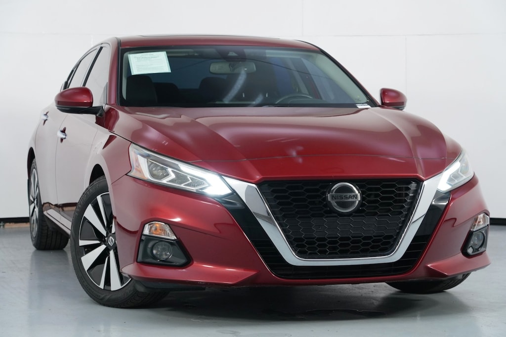 Used 2019 Nissan Altima 2.5 SV Sedan