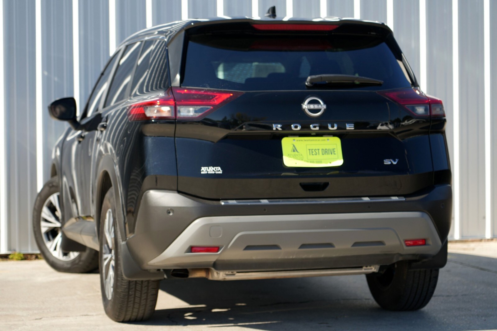 2023 Nissan Rogue SV photo 2