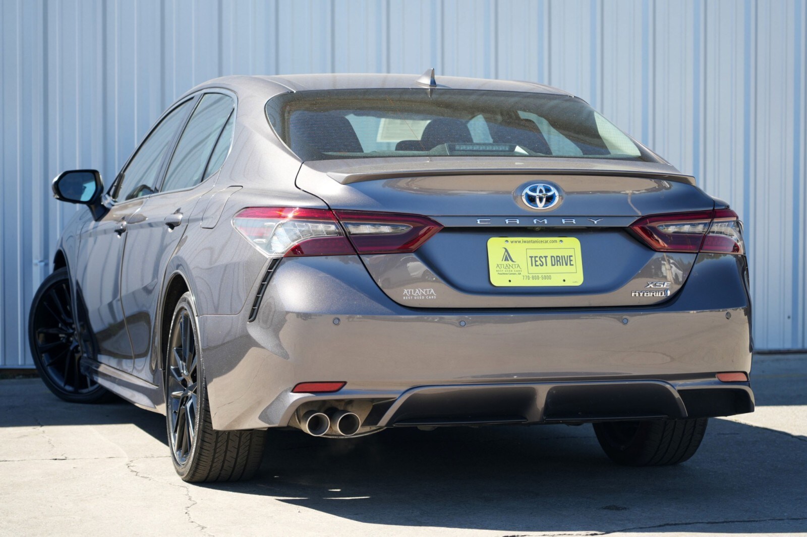 2024 Toyota Camry Hybrid XSE photo 2