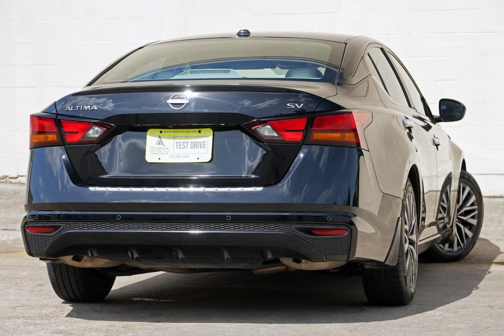 Used 2023 Nissan Altima 2.5 SV Sedan