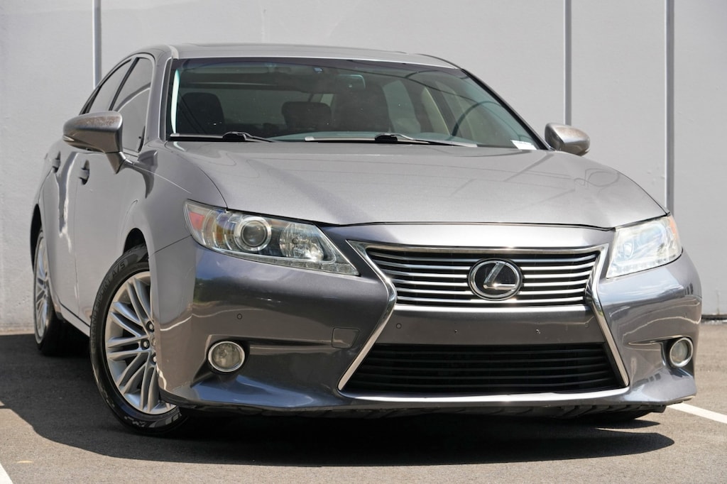 Used 2013 Lexus ES 350 4dr Sdn w/ Navigation & Luxury Packages Sedan