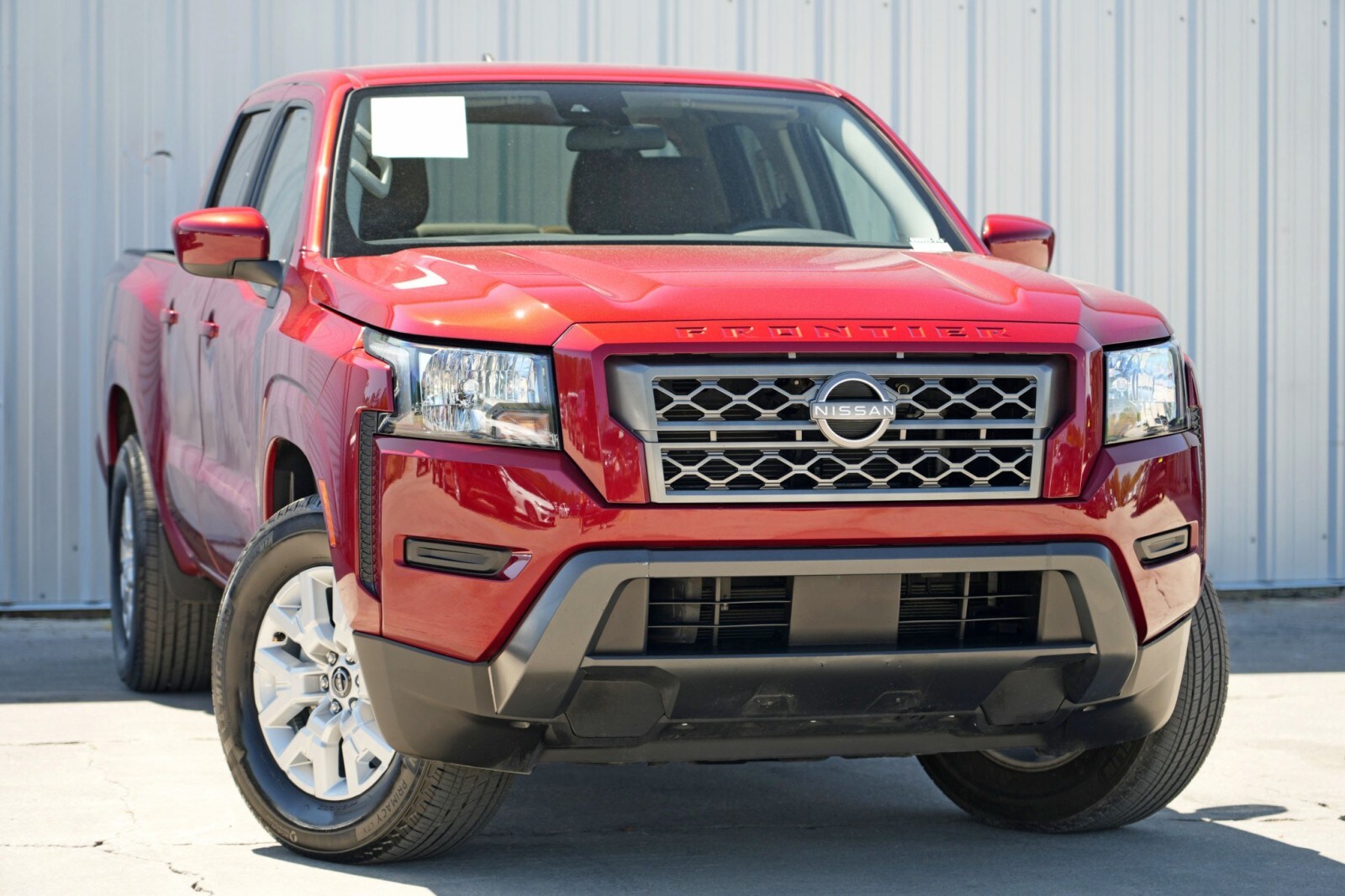 2023 Nissan Frontier SV photo 2