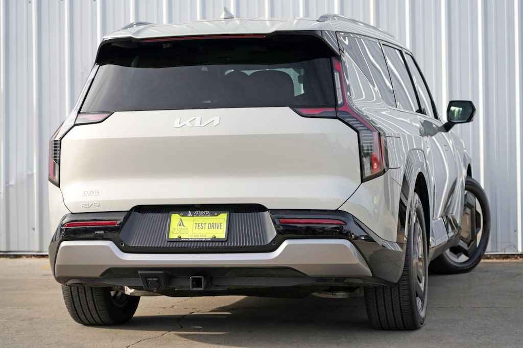 Used 2024 Kia EV9 Land w/ Relaxation Package SUV