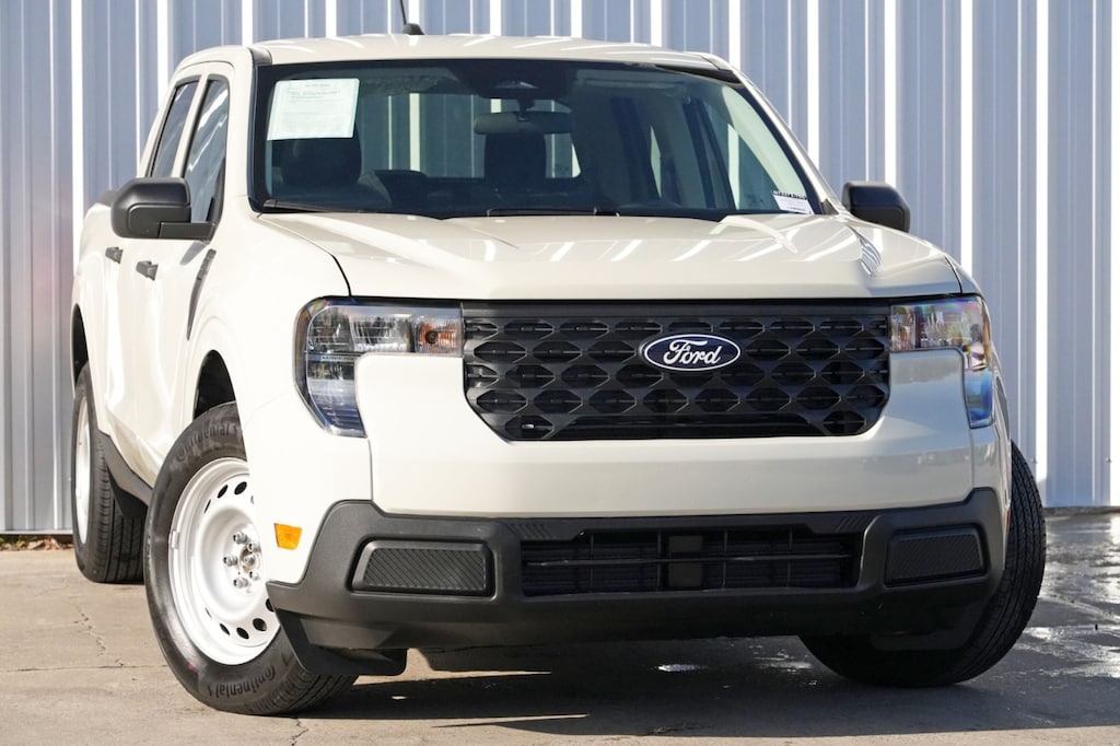 Used 2025 Ford Maverick XL Truck SuperCrew