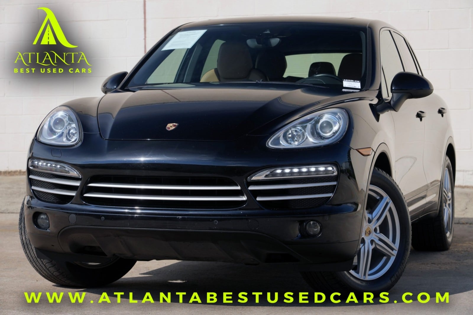 2014 Porsche Cayenne Platinum Edition's photo