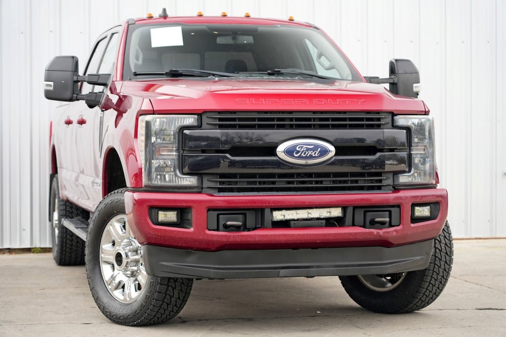 Used 2019 Ford F-250 Lariat w/ FX4 OFF-Road Package Truck Crew Cab