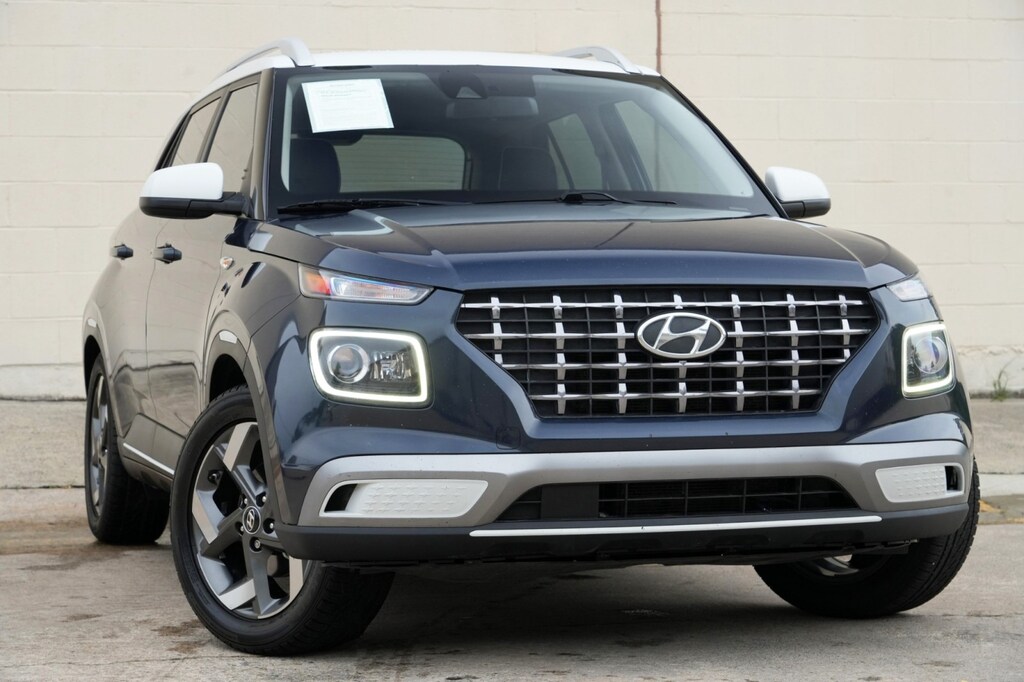 Used 2022 Hyundai Venue Limited SUV