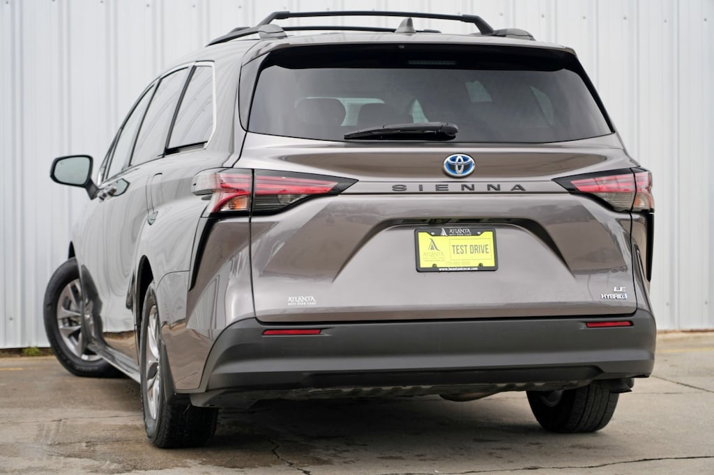Used 2021 Toyota Sienna LE w/ Plus Package Van