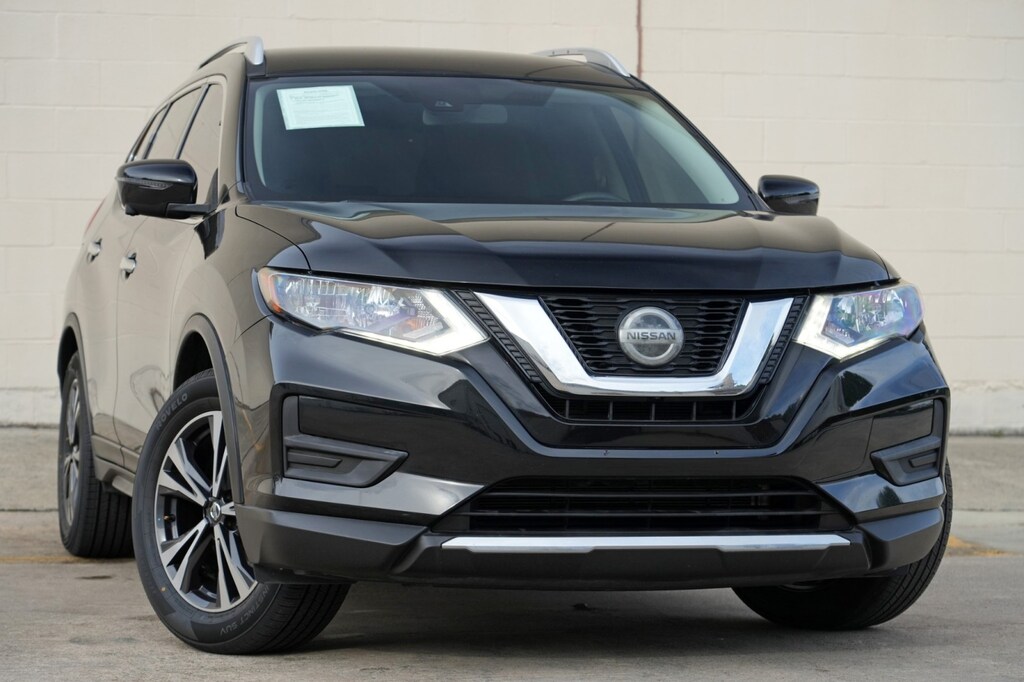 Used 2019 Nissan Rogue SV w/ Premium Package SUV