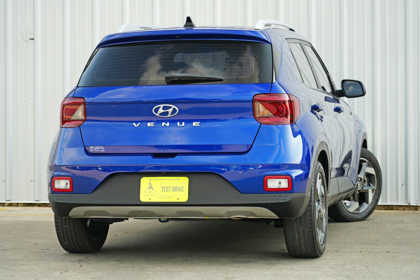 2022 Hyundai Venue SEL Limited photo 3