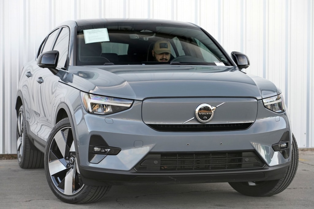 Used 2023 Volvo C40 Recharge Pure Electric Ultimate SUV