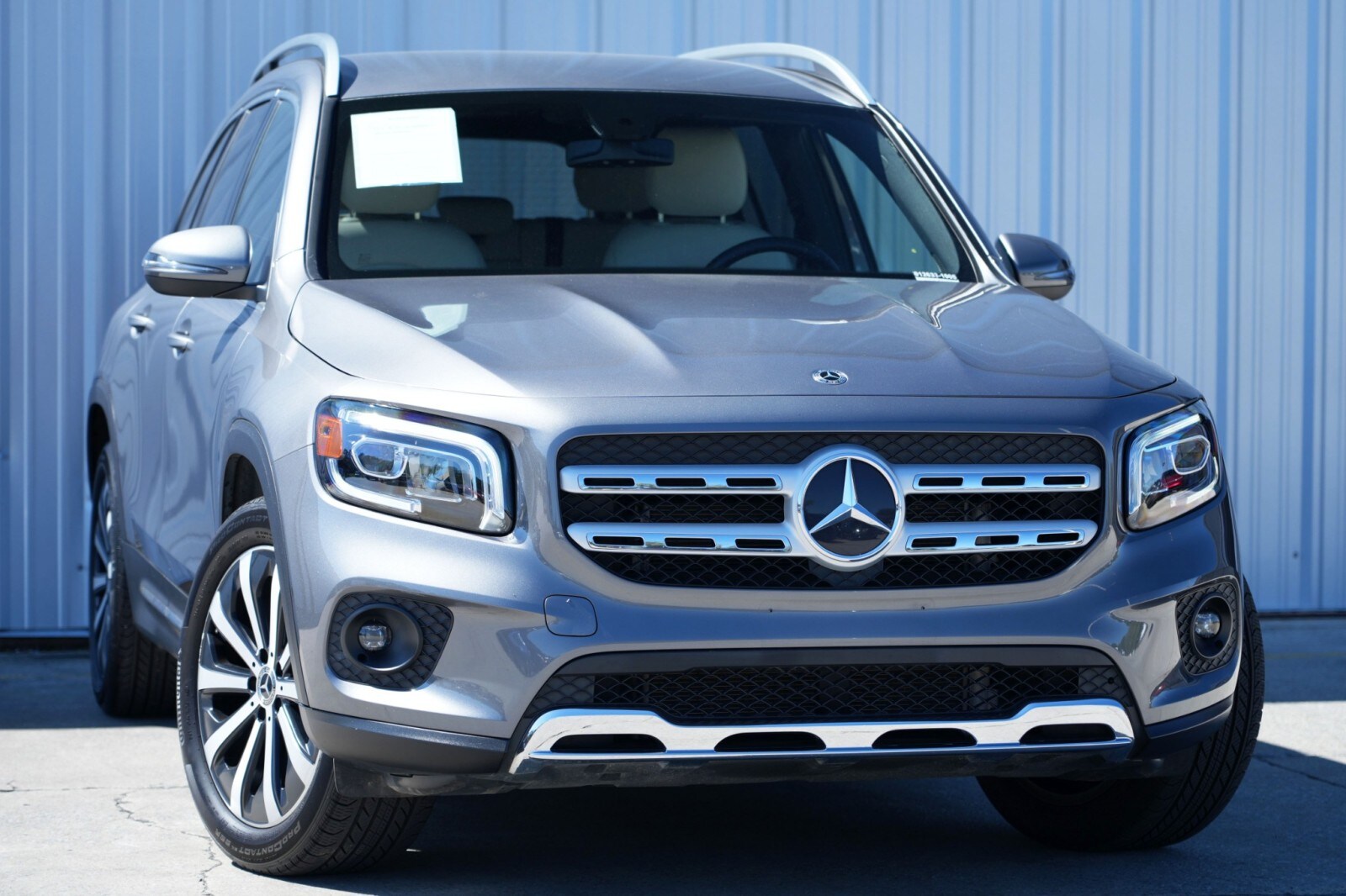 2020 Mercedes Benz GLB 250 photo 2