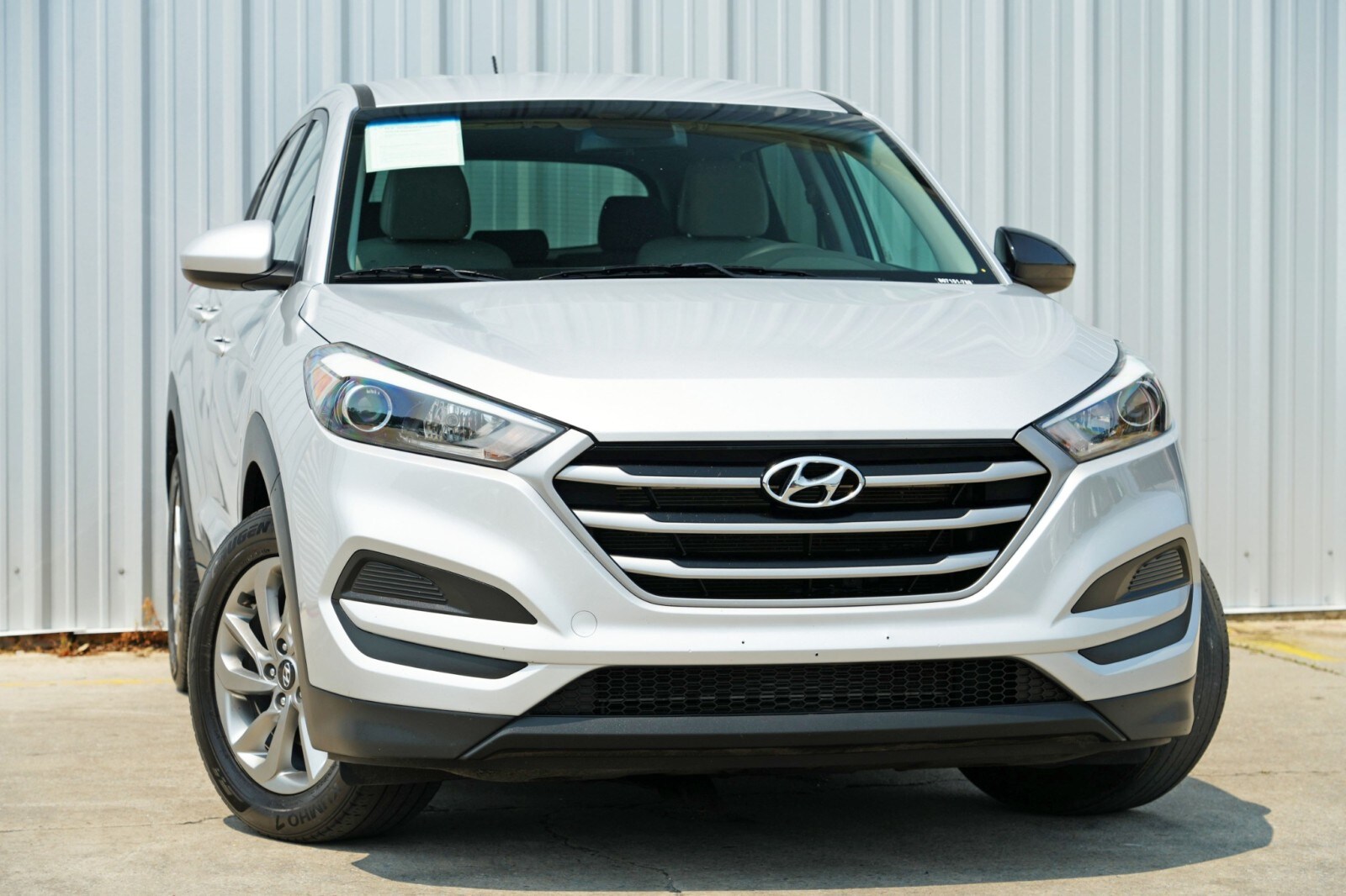 2018 Hyundai Tucson SE photo 2