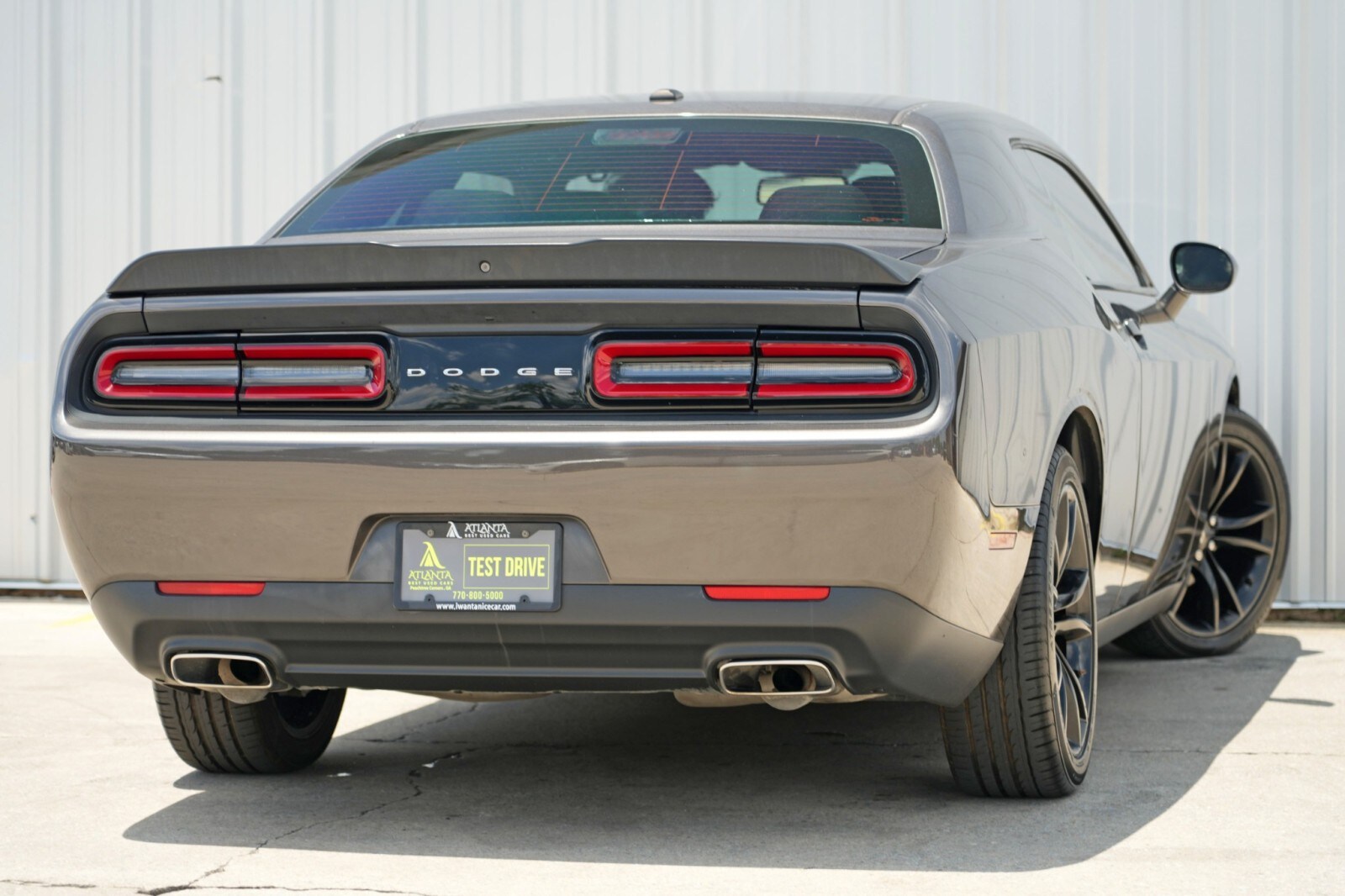 2018 Dodge Challenger SXT photo 3