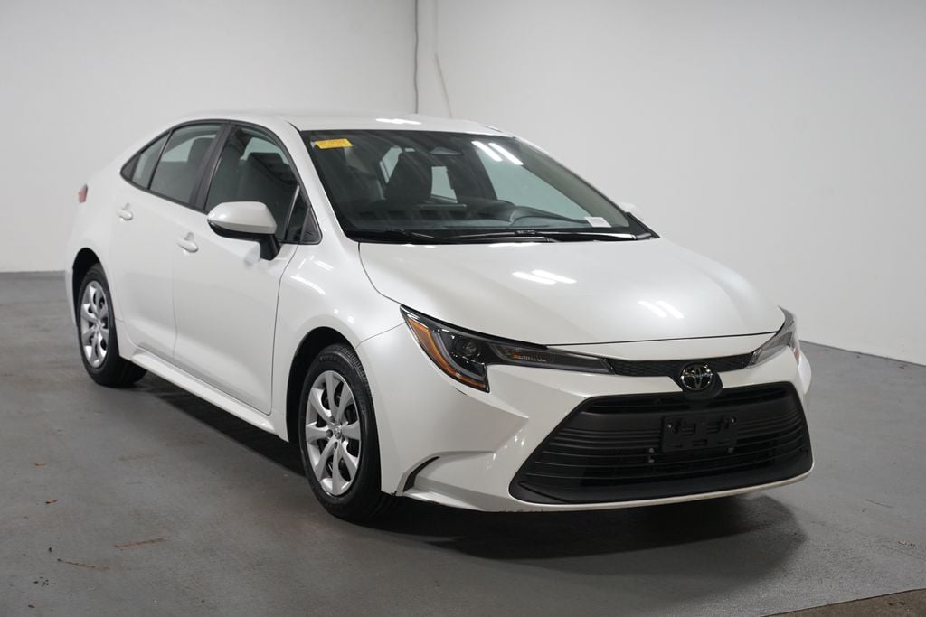 Certified 2025 Toyota Corolla LE Sedan