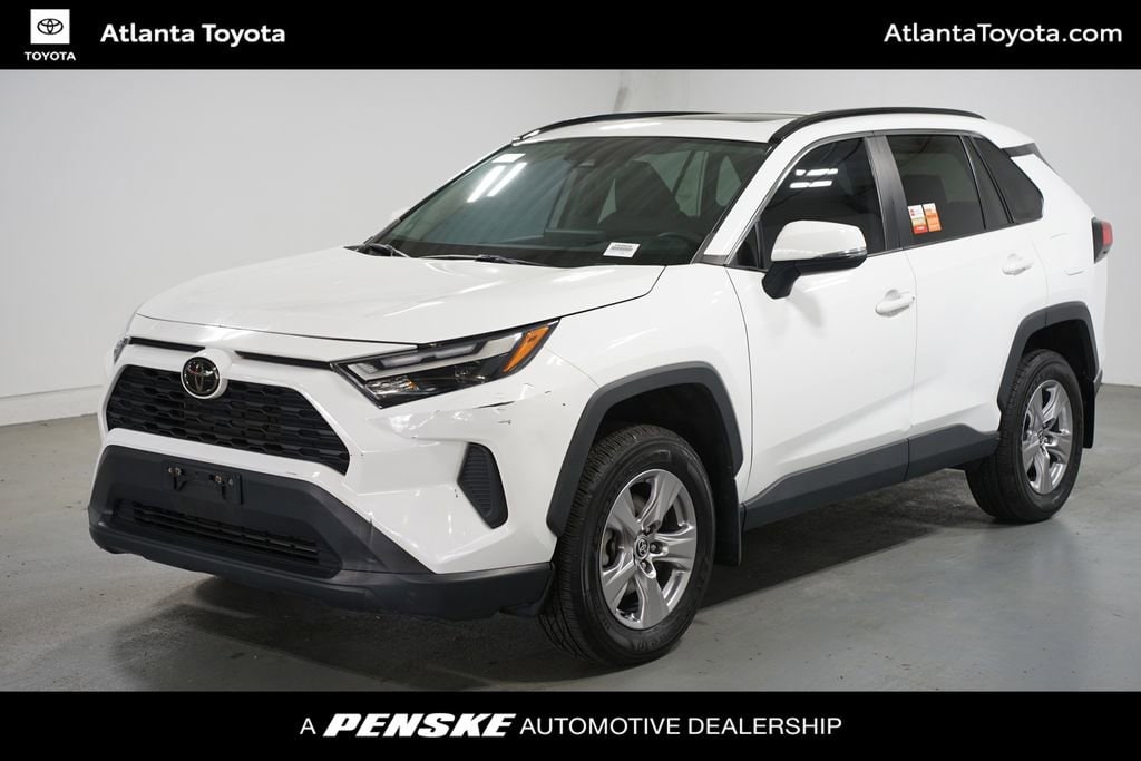2022 Toyota RAV4 XLE AWD's photo