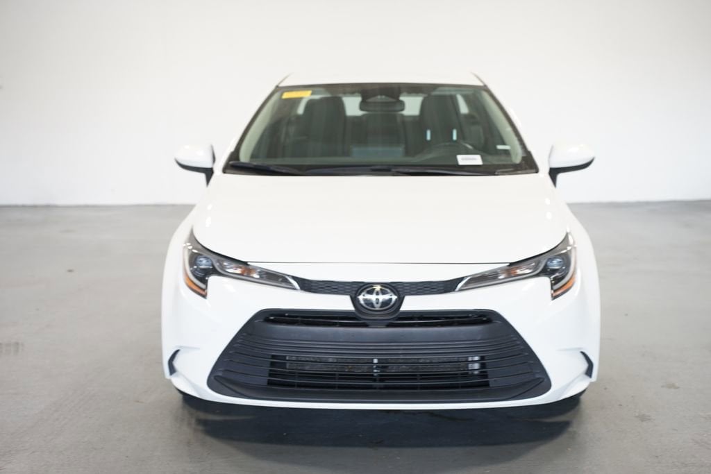 Used 2024 Toyota Corolla LE with VIN 5YFB4MDE9RP098510 for sale in Northfield, Minnesota