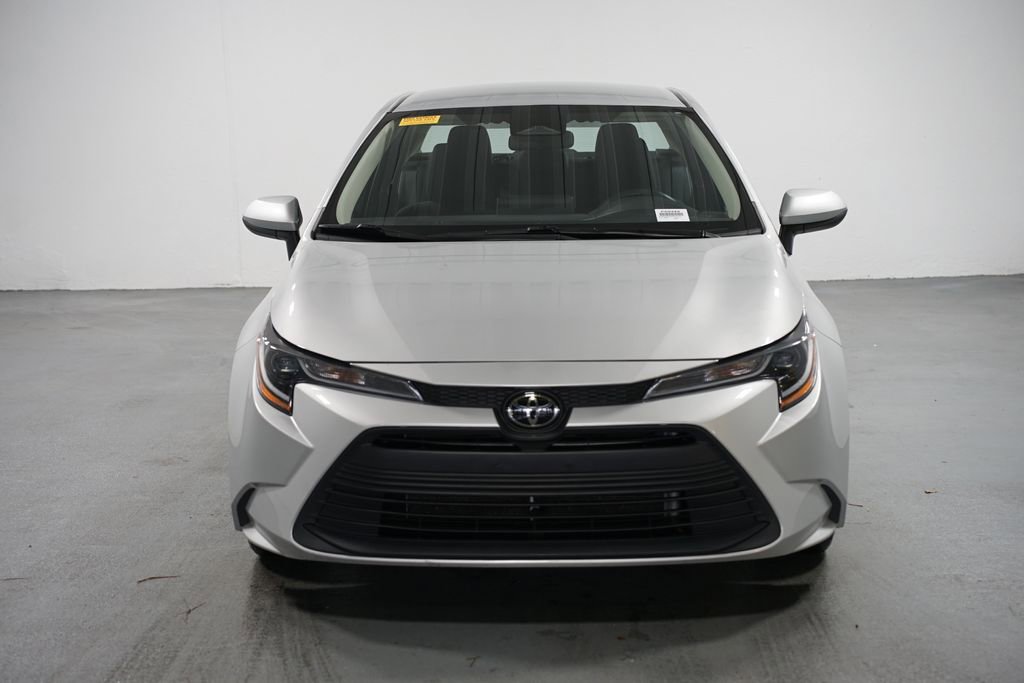 2024 Toyota Corolla LE photo 2