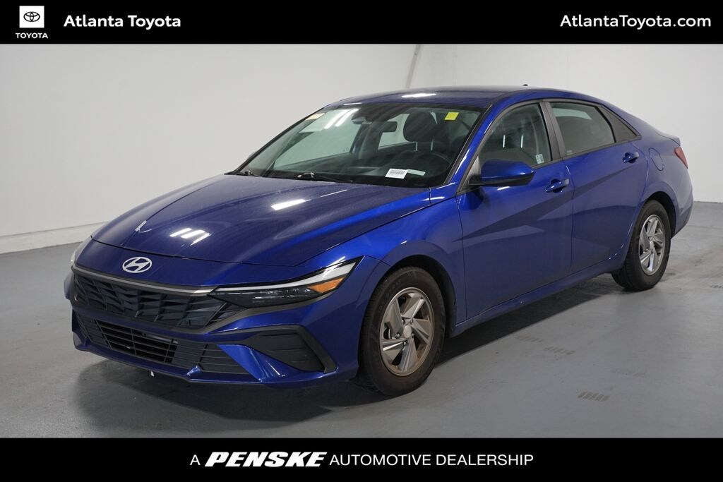 Used 2024 Hyundai Elantra SE Sedan