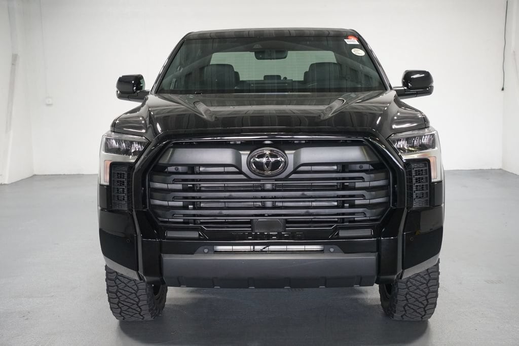 New 2026 Toyota Tundra Limited LIMITED CREWMAX 5.5