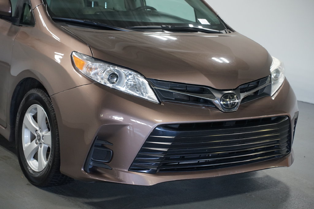 Certified 2020 Toyota Sienna LE Minivan/Van
