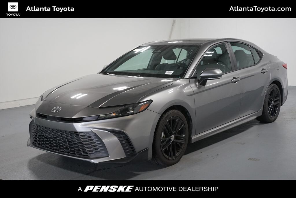 Used 2025 Toyota Camry SE Sedan