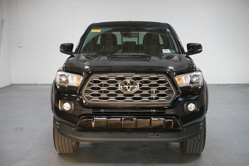 2023 Toyota Tacoma TRD Sport photo 2