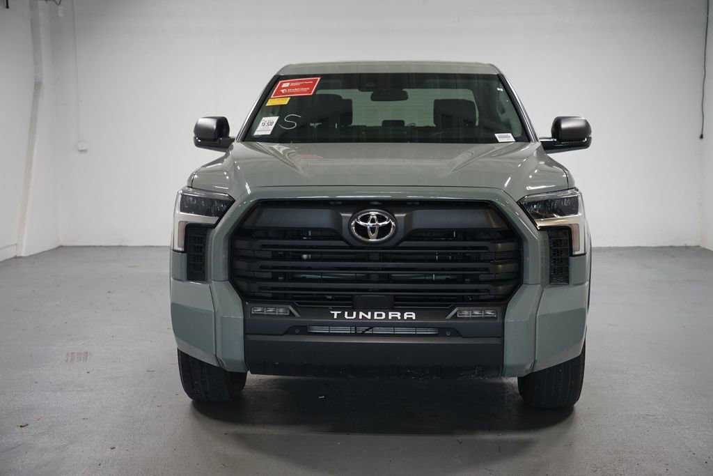 2024 Toyota Tundra SR5 CrewMax photo 2