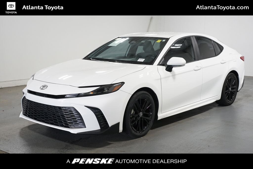 Used 2025 Toyota Camry SE Sedan