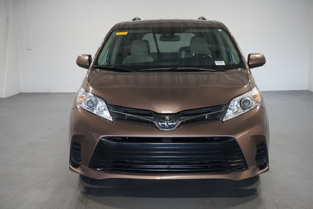 Certified 2020 Toyota Sienna LE Minivan/Van