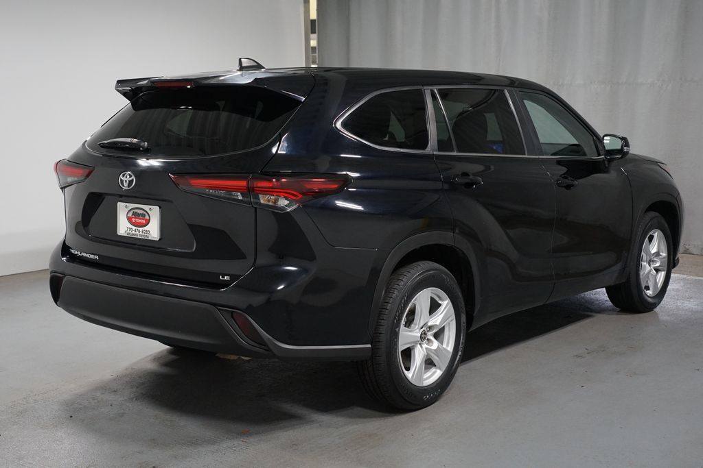 2024 Toyota Highlander LE - Photo 8