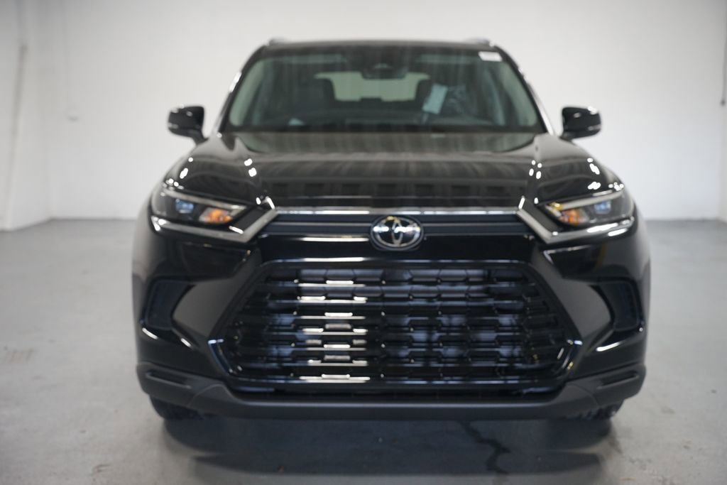 2026 Toyota Grand Highlander XLE photo 2