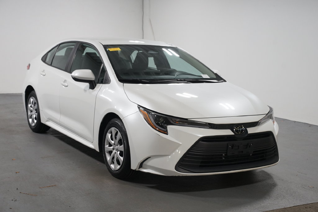 Certified 2025 Toyota Corolla LE Sedan