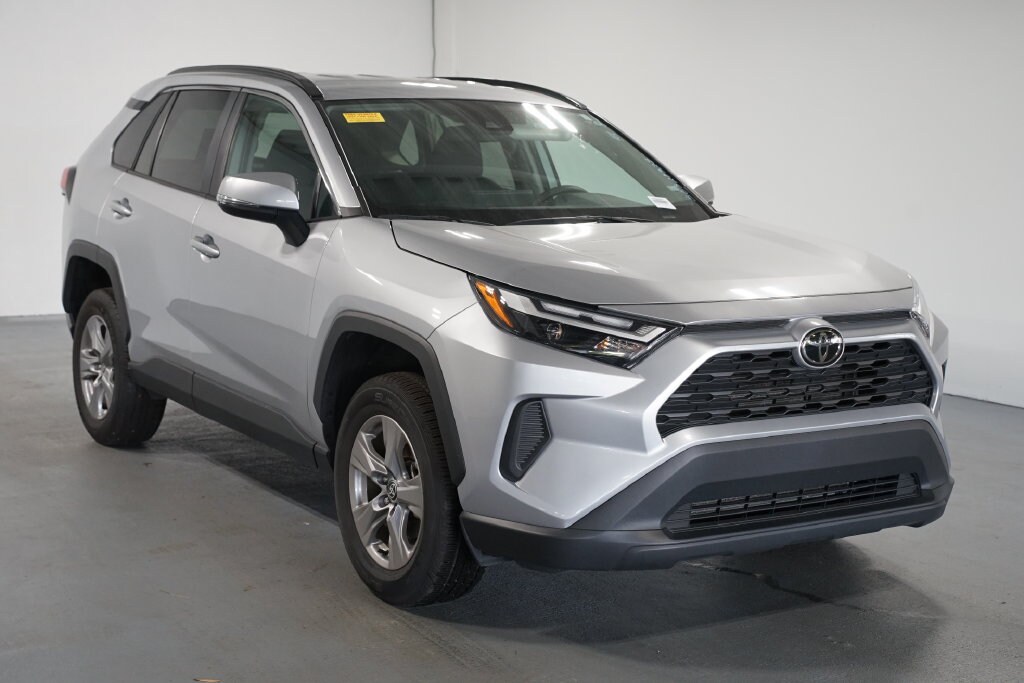Used 2025 Toyota RAV4 XLE SUV
