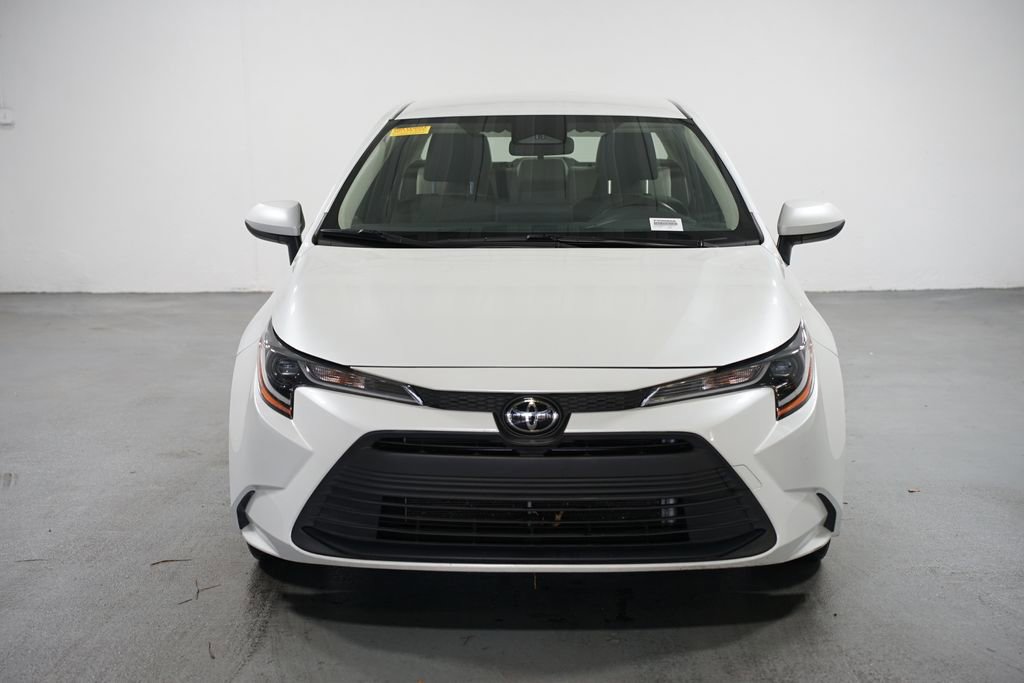 2023 Toyota Corolla LE photo 2